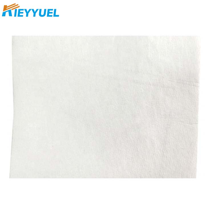 95 Tissu soufflé par fusion