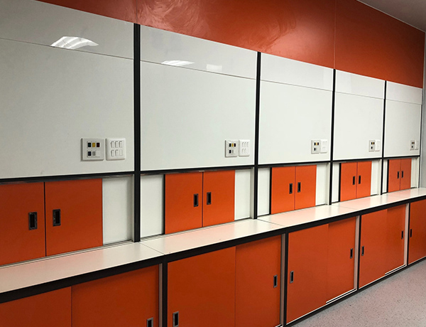 Armoires stratifiées compactes